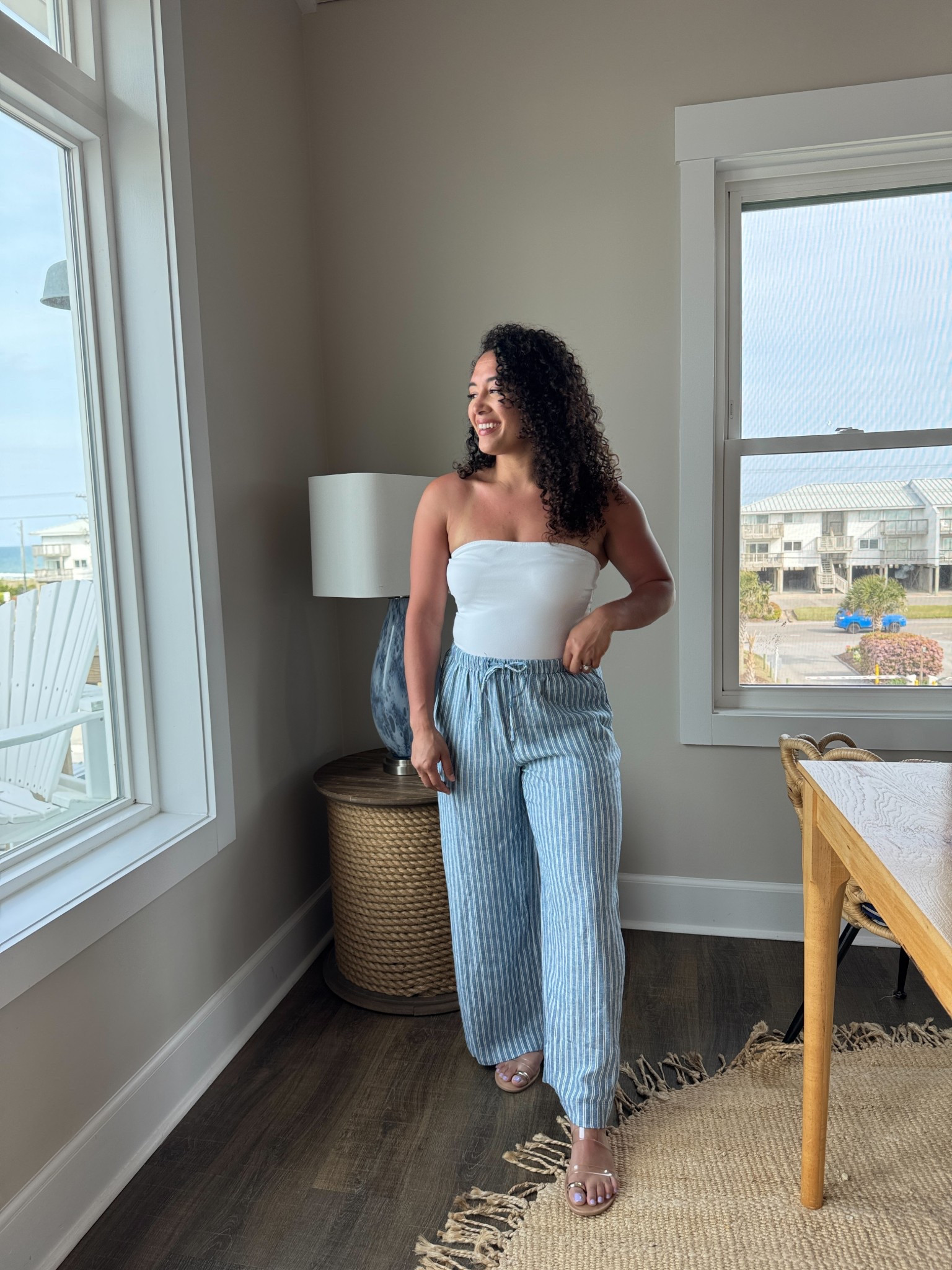 Size large tube top and size medium regular in old navy pants 