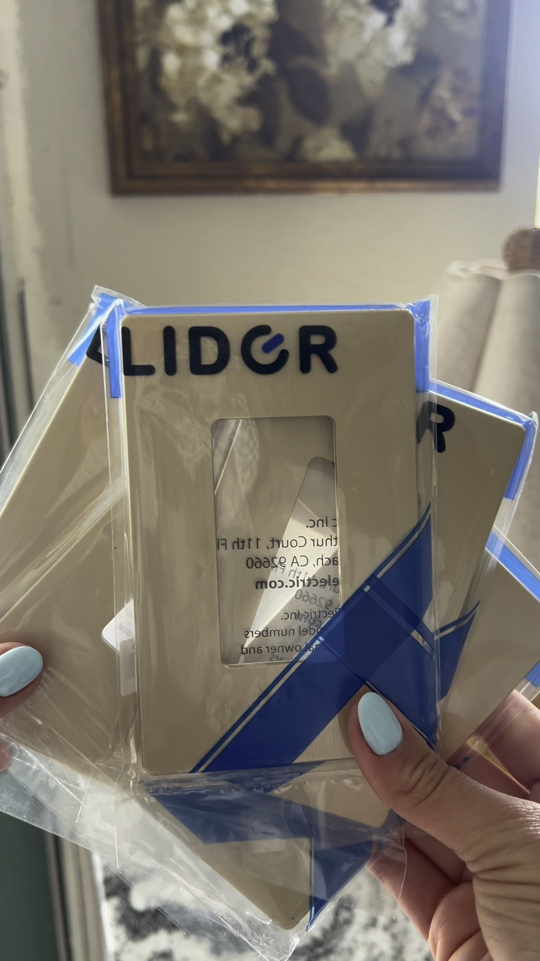 Screw less outlet covers from Amazon  

#LTKFindsUnder50 #LTKHome #LTKVideo