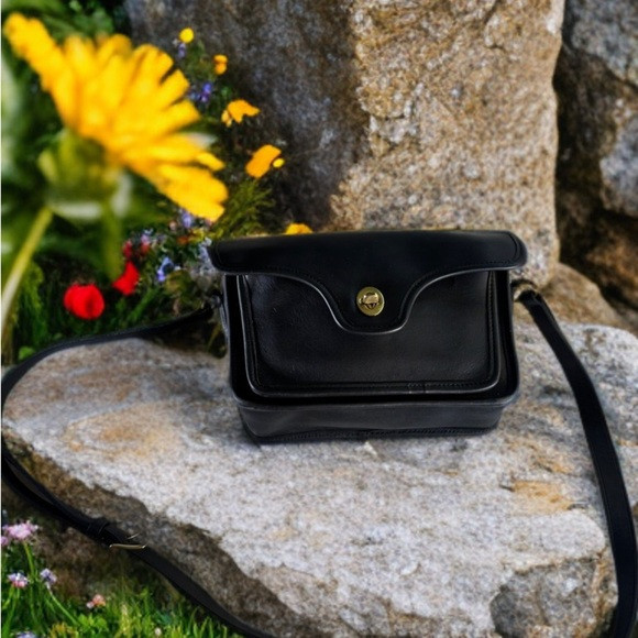 Coach (Rare) Vintage Kent 9916 Black Leather Bag Legacy Archive Crossbody | Poshmark