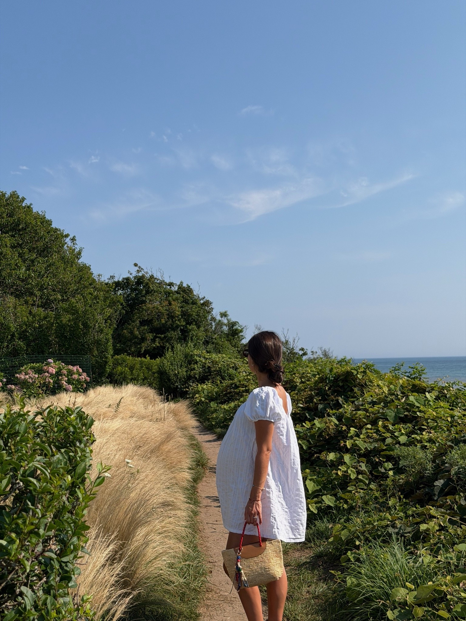 [8/11/26] nantucket days ⚓️🐋🌾 dress is 100% cotton + on sale for 30% off! 

sizing:
• aerie white seersucker dress, small + 100% cotton - currently on sale for 30% off! 
• bags are Madewell + j.crew + accessories are @baublebar and @electricpicks

#LTKSeasonal #LTKootd #LTKBump