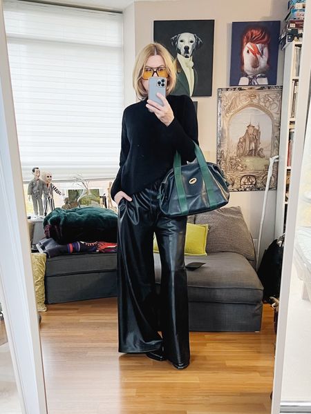 Tis the season for me to start layering tights under pants 😬 Also it’s overcast today and these sunglasses make everything look bright and sunny. I’m not a big Amazon shopper but these sunglasses are fun.
Bag is vintage, sweater secondhand Everlane. 
•
.  #falllook  #torontostylist #StyleOver40  #secondhandFind #fashionstylist #slowfashion #FashionOver40  #vintagelongchamp #MumStyle #genX #genXStyle #shopSecondhand #genXInfluencer #WhoWhatWearing #genXblogger #secondhandDesigner #Over40Style #40PlusStyle #Stylish40


#LTKover40 #LTKSeasonal #LTKstyletip