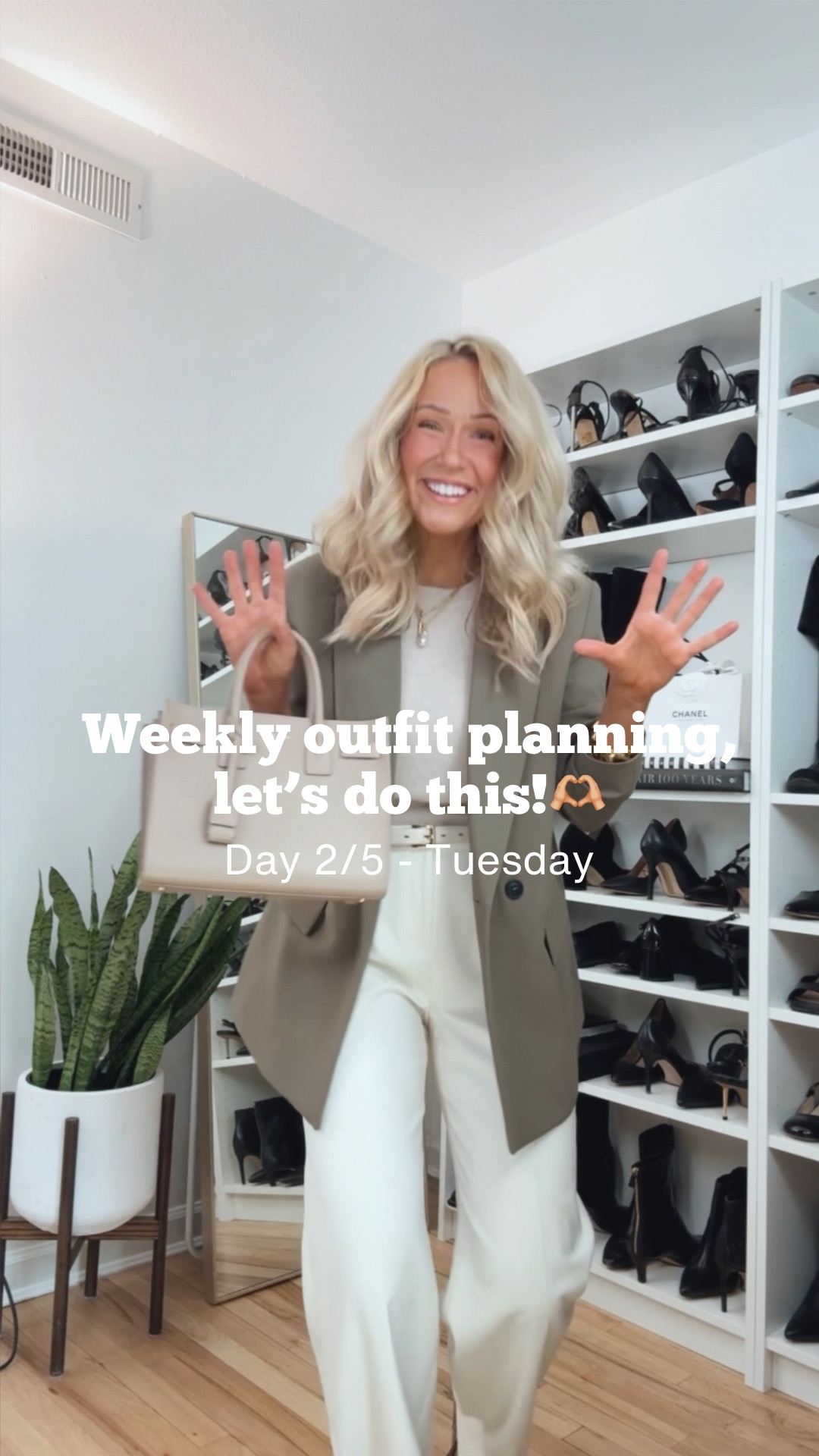 POV: My brain while getting dressed. Should I add a belt? Do these shoes work? Am I overthinking this?? (probably lol) Help me decide—would you keep the belt or ditch it? Did I make the right shoe decision?⬇️