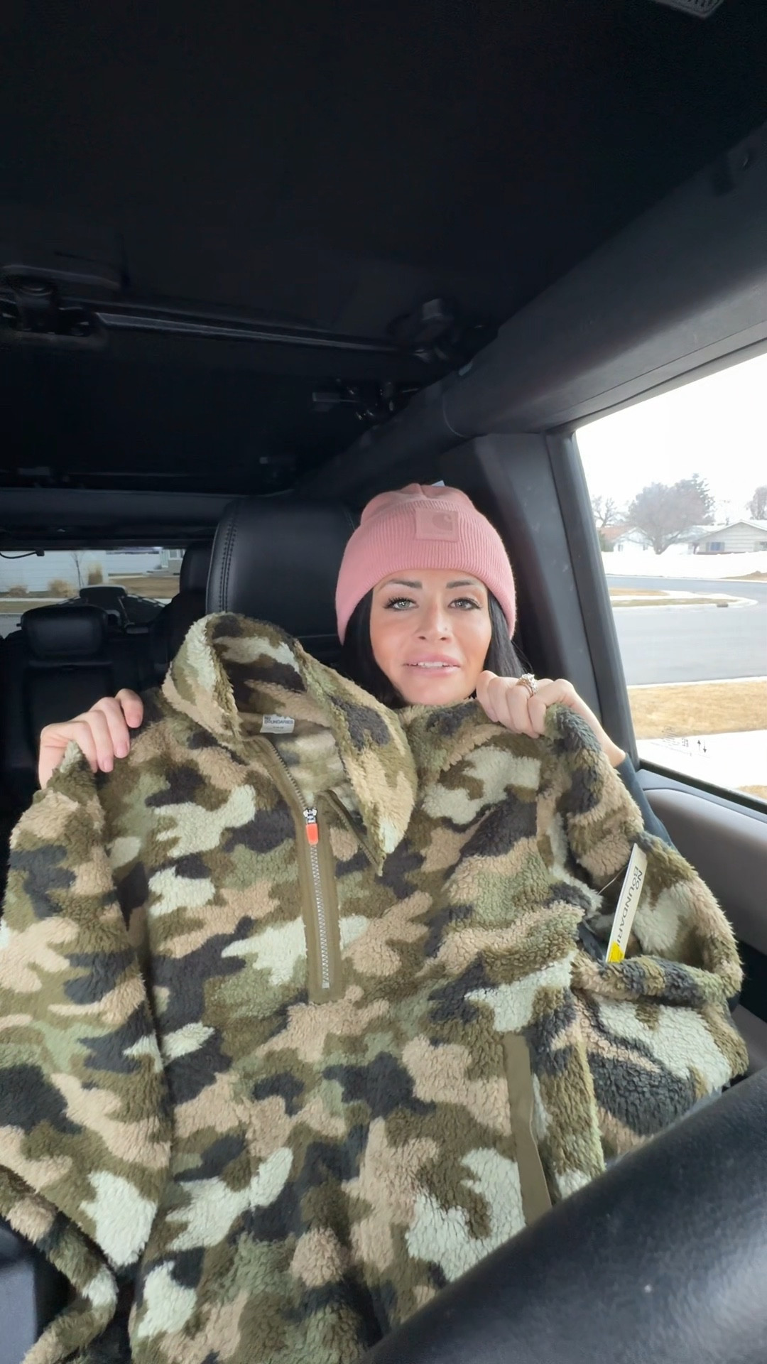 I couldn’t keep this Walmart find to myself, it’s too good! The softest cutest camo and cheetah half zips! #walmartfinds #camo #cheetah #jacket #pullover