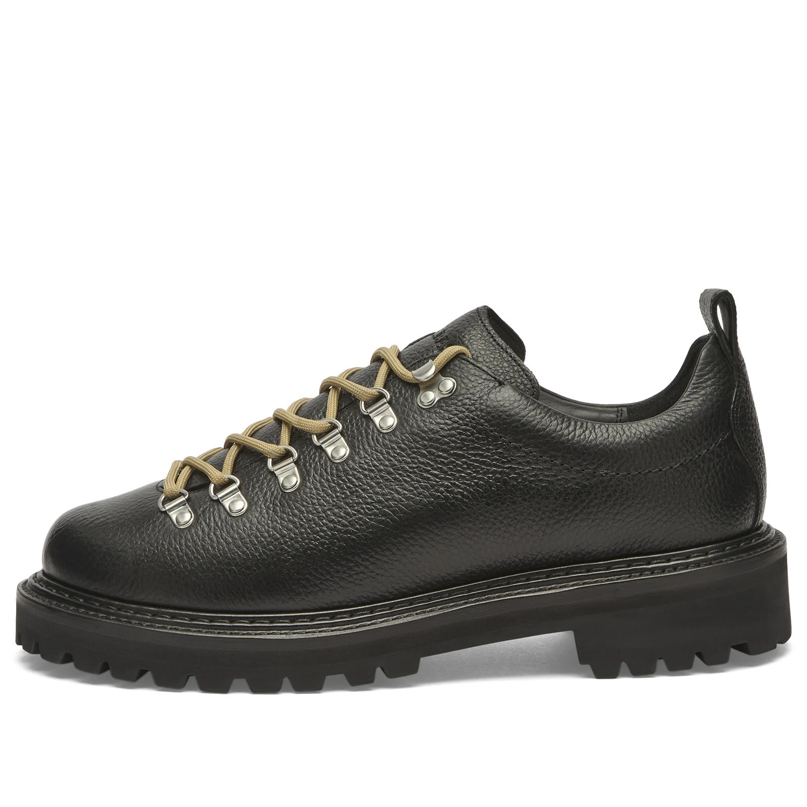 Bass Weejuns Men's Hiker Low Boot in Black Textured Leather, Size UK 9 | END. Clothing | END. Clothing