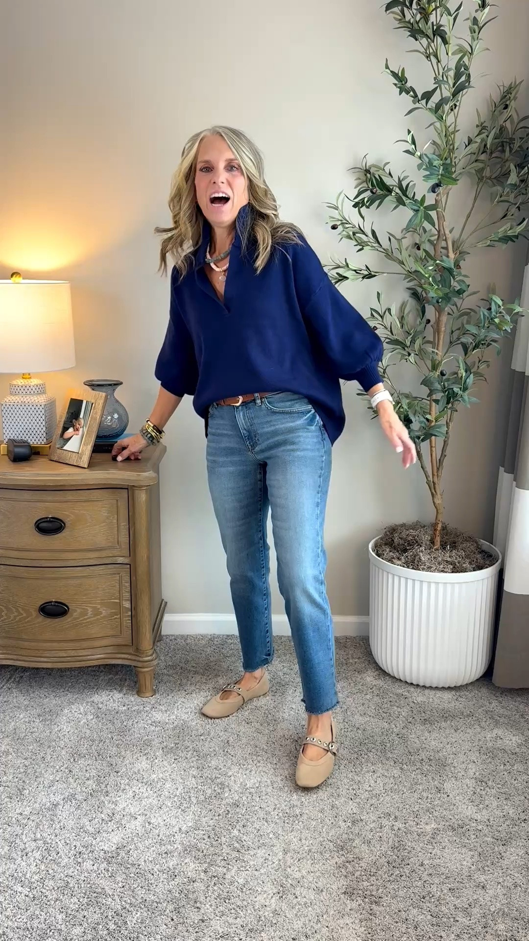 Fall outfit as easy as 1, 2, 3. 
Wearing 4 jeans and small sweater 
@Avara @jjill 
Use COAST20 on Allie + Bess