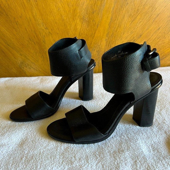 JOIE Women's Black Leather 'Opal' Ankle Strap Chunky Heel Open-Toe Sandal Size38 | Poshmark