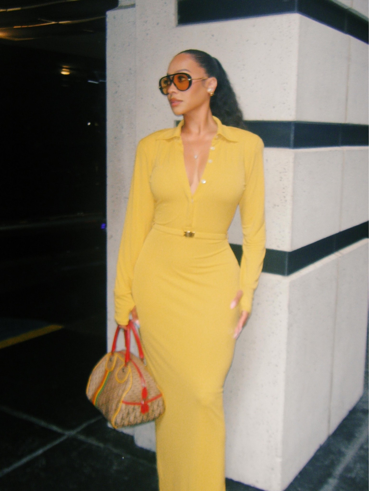 @lala discussed her prison reform work and her program, Three-Sixty, at #NABJ wearing a $726 @rowenrose Long Sleeve Jersey Polo Dress. Hot! Or Hmm..?

📸

#lala #lalafbd #lalastyle #rowenrose #nabj