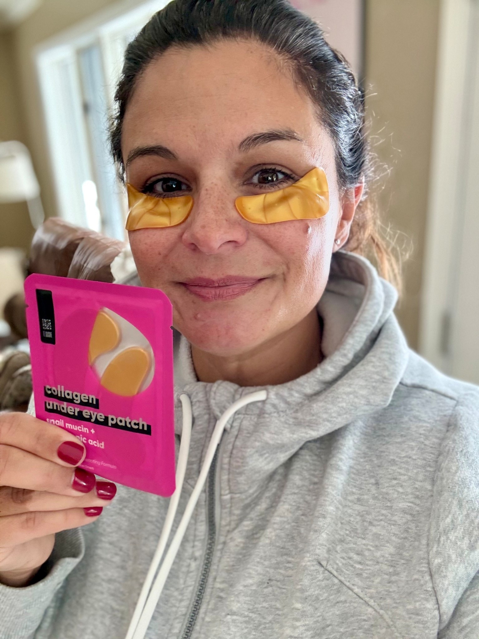 4-month sleep regression is really out here humbling me.

Did I sleep? no.
Do I look awake? also no.
Am I wearing gold under-eye patches like that’s gonna fix my life? yes.

Cheap, cold, and doing something — which is honestly all I’m asking for today.

#LTKdayinmylife #LTKBeauty #LTKmomlife