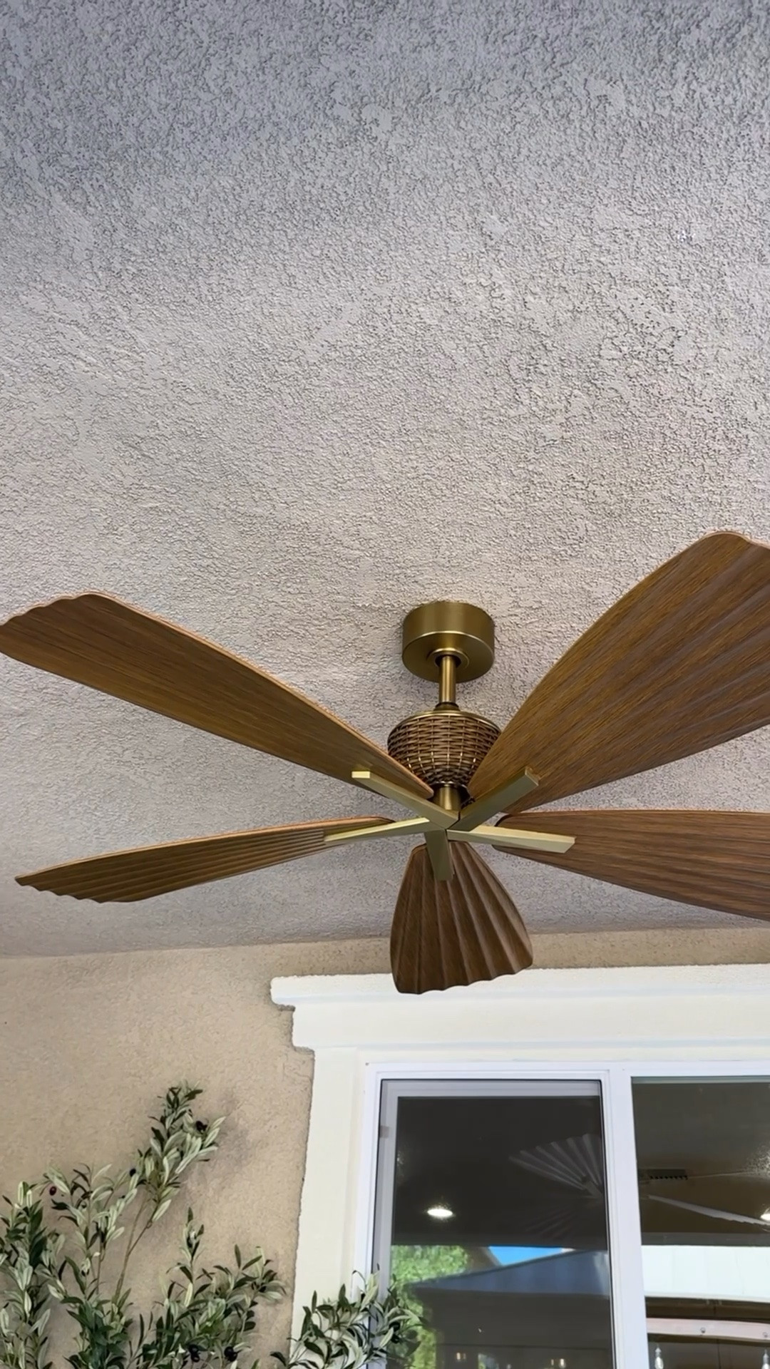 This outdoor ceiling fan completely transformed our patio ✨ it not only keeps the air moving on hot days, but it also makes the space feel so much more finished! #parrotuncle

#LTKHome #LTKSaleAlert
