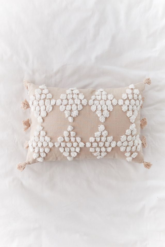 Tufted Geo Bolster Pillow | Urban Outfitters (EU)