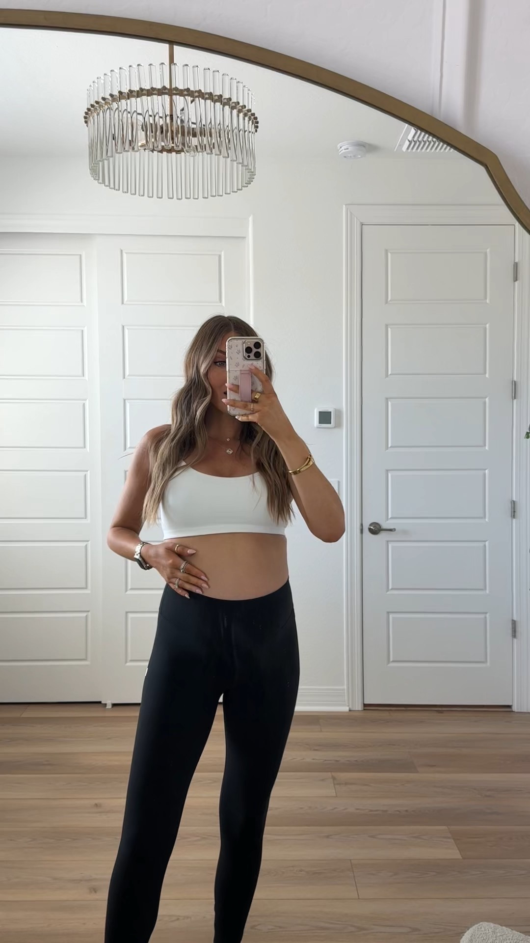 @vuoriclothing new arrivals!! Wearing mediums in everything! #vuoripartner