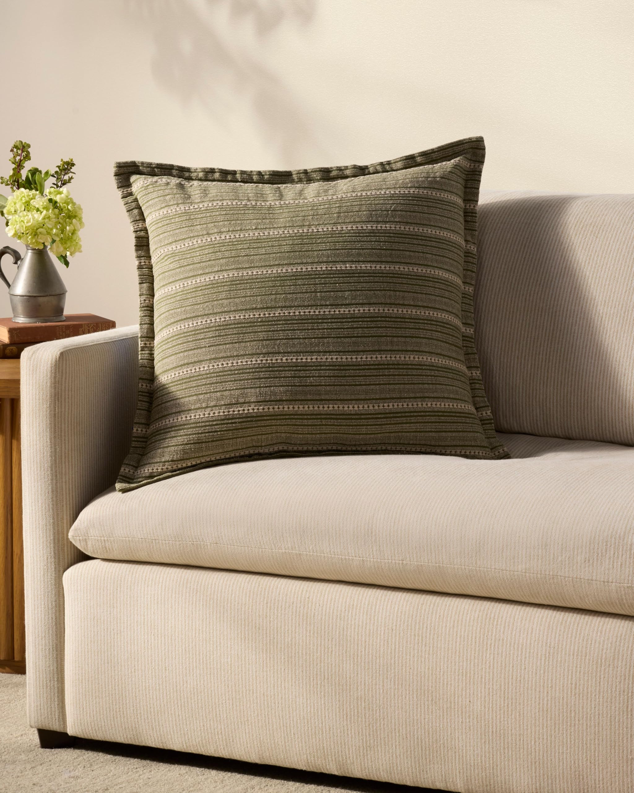 Loloi Chris Loves Julia Howie Collection PCJ0023 Green/Natural 22'' x 22'' Cover w/Poly Pillow | Amazon (US)