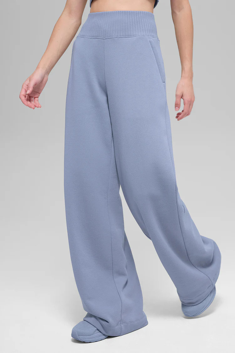 Serenity Wide Leg Sweatpant | Alo Yoga (US)