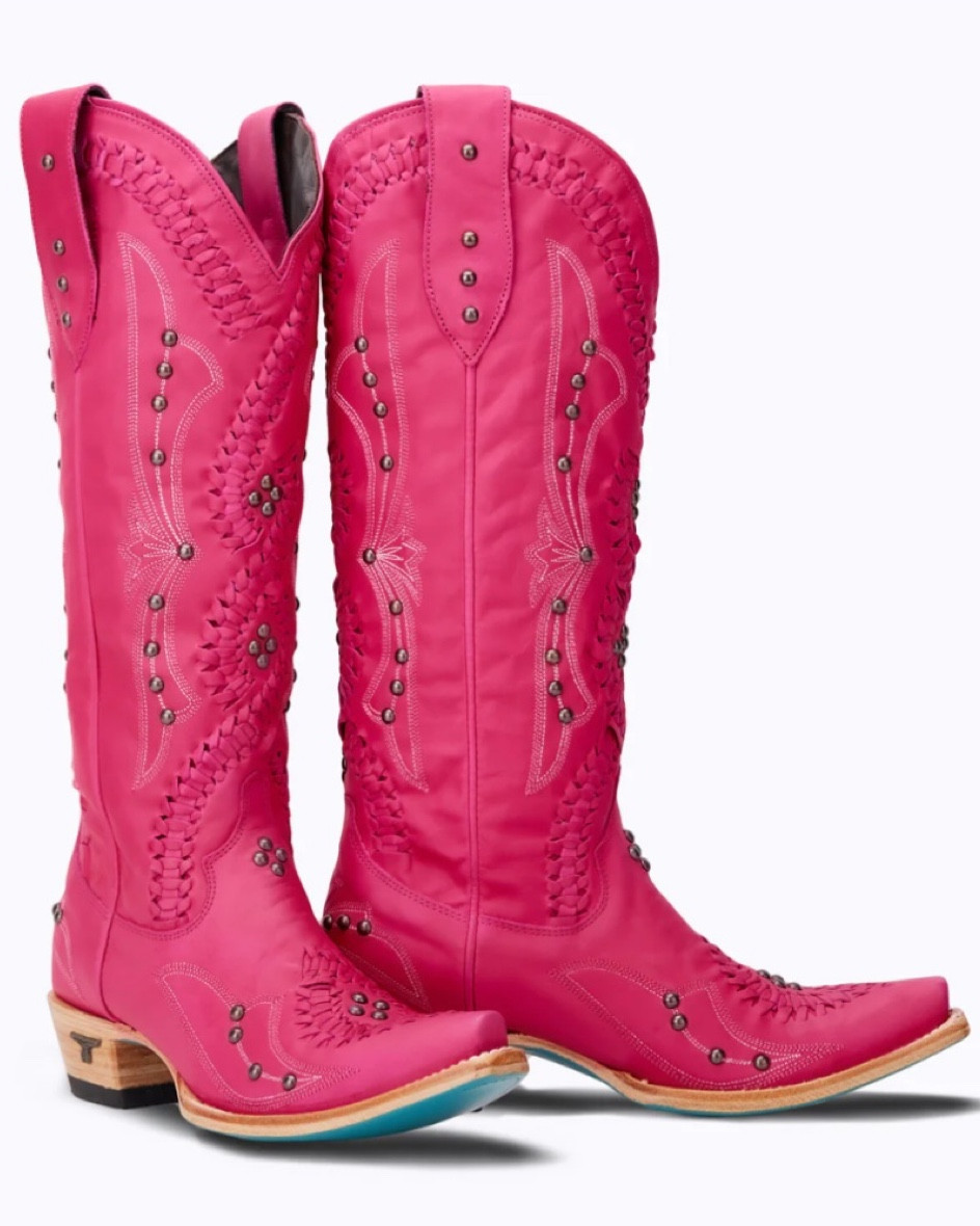 NEW!!! HOT PINK Lane Boots 😍 


#LTKover40 #LTKSeasonal #LTKGala