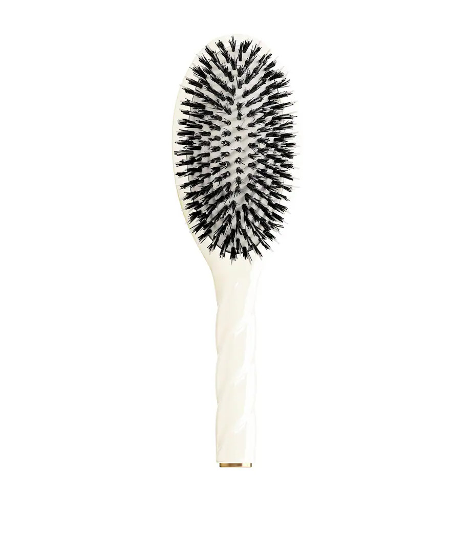 N.02 The Essential Do-it-all Brush | Harrods