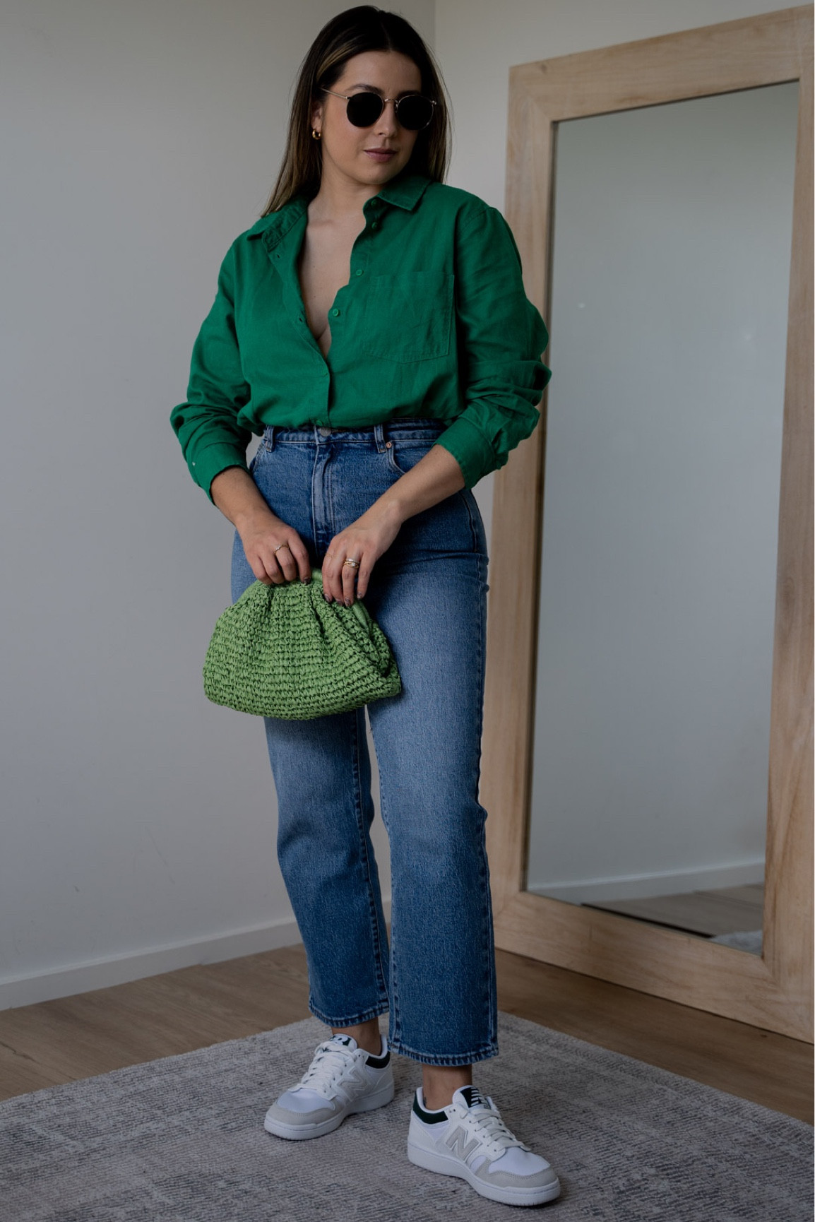 👖 I am wearing a size 28/10, they’re cropped (I’m 163cm) 
- Handbag is old Mango, no longer available
JD sports AU has the trainers on SALE at the moment so RUN! 