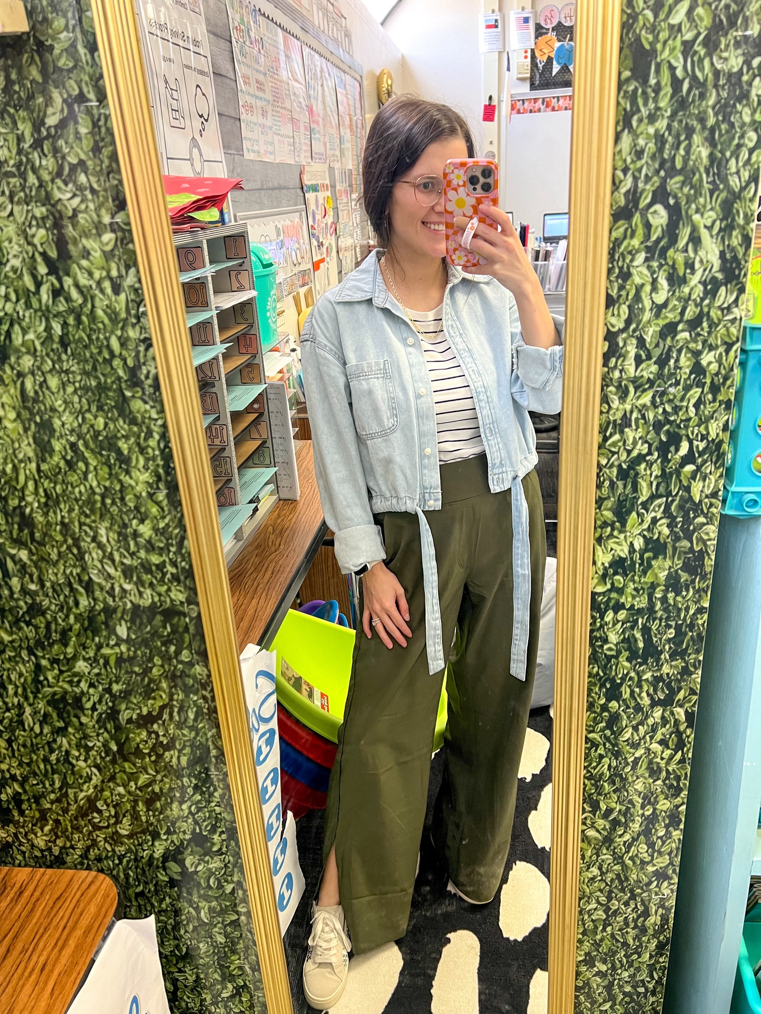 Teacher style
Old navy wide leg pants
Target Spring clothes

#LTKSpringSale #LTKsalealert