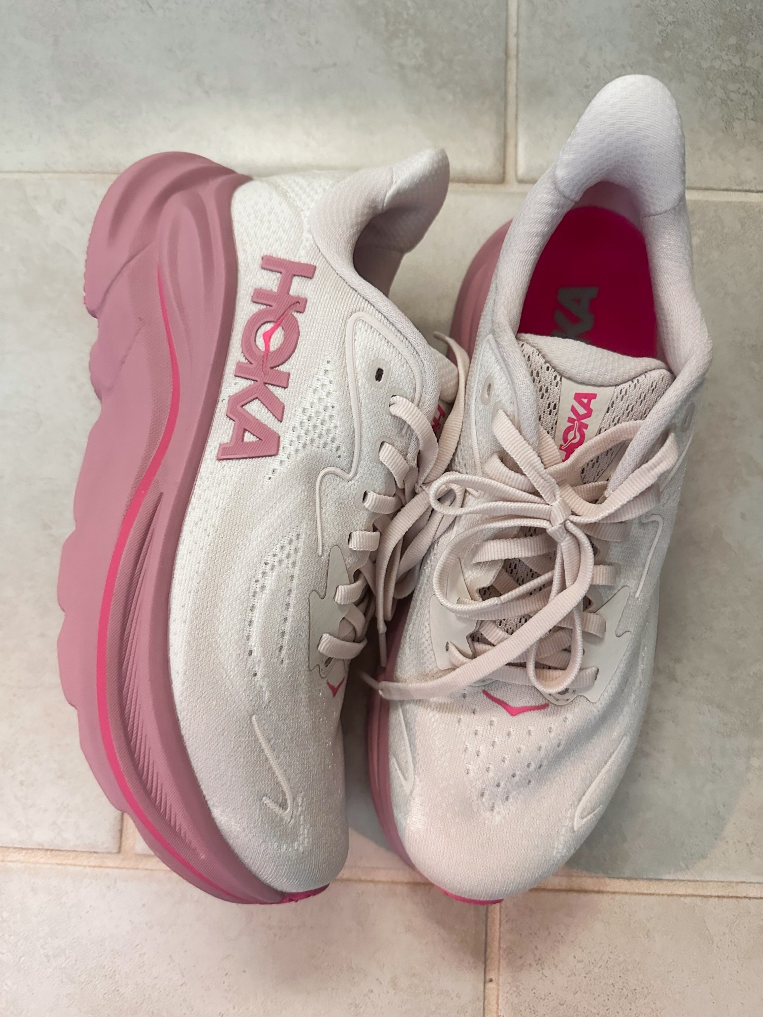 workout wednesday, new shoe edition! obsessed over these pink on pink @hokas 

#LTKActive #LTKShoeCrush