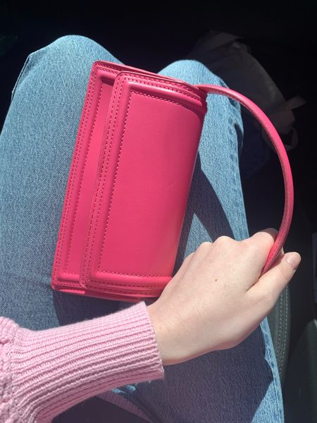 summer essentials = hot pink bags 🩷

this is an older style so I’ve linked several similar options!

#LTKbag #LTKsummer #LTKstyletip