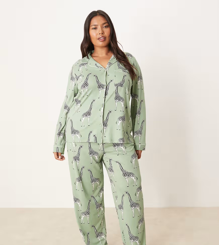 Chelsea Peers Exclusive Curve long sleeve revere & pant pajama set in sage green giraffe print | ASOS (Global)