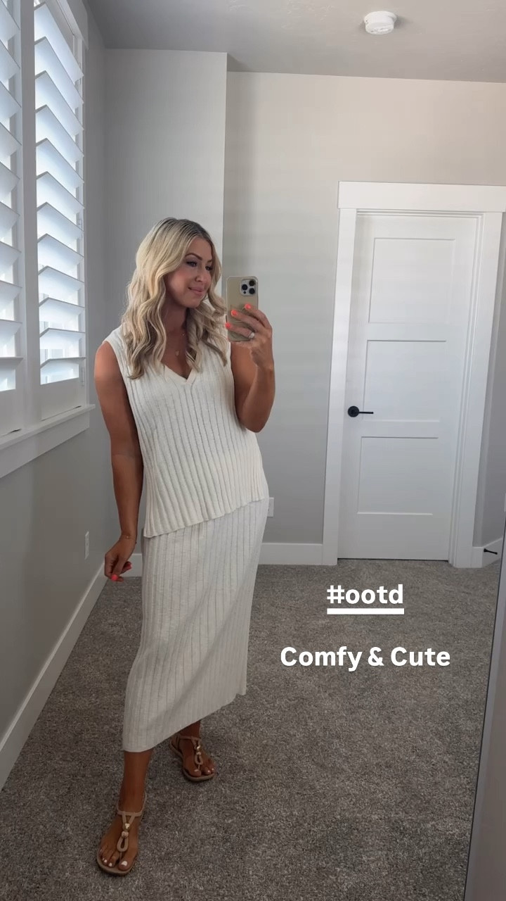 Free People set under $100
Sandals (size up) under $40 
Maxi skirt 

#LTKStyleTip #LTKxNSale #LTKFindsUnder100