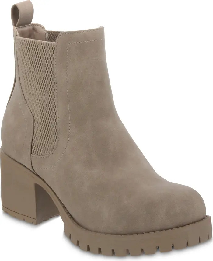 Jonna Lug Sole Chelsea Boot (Women) | Nordstrom