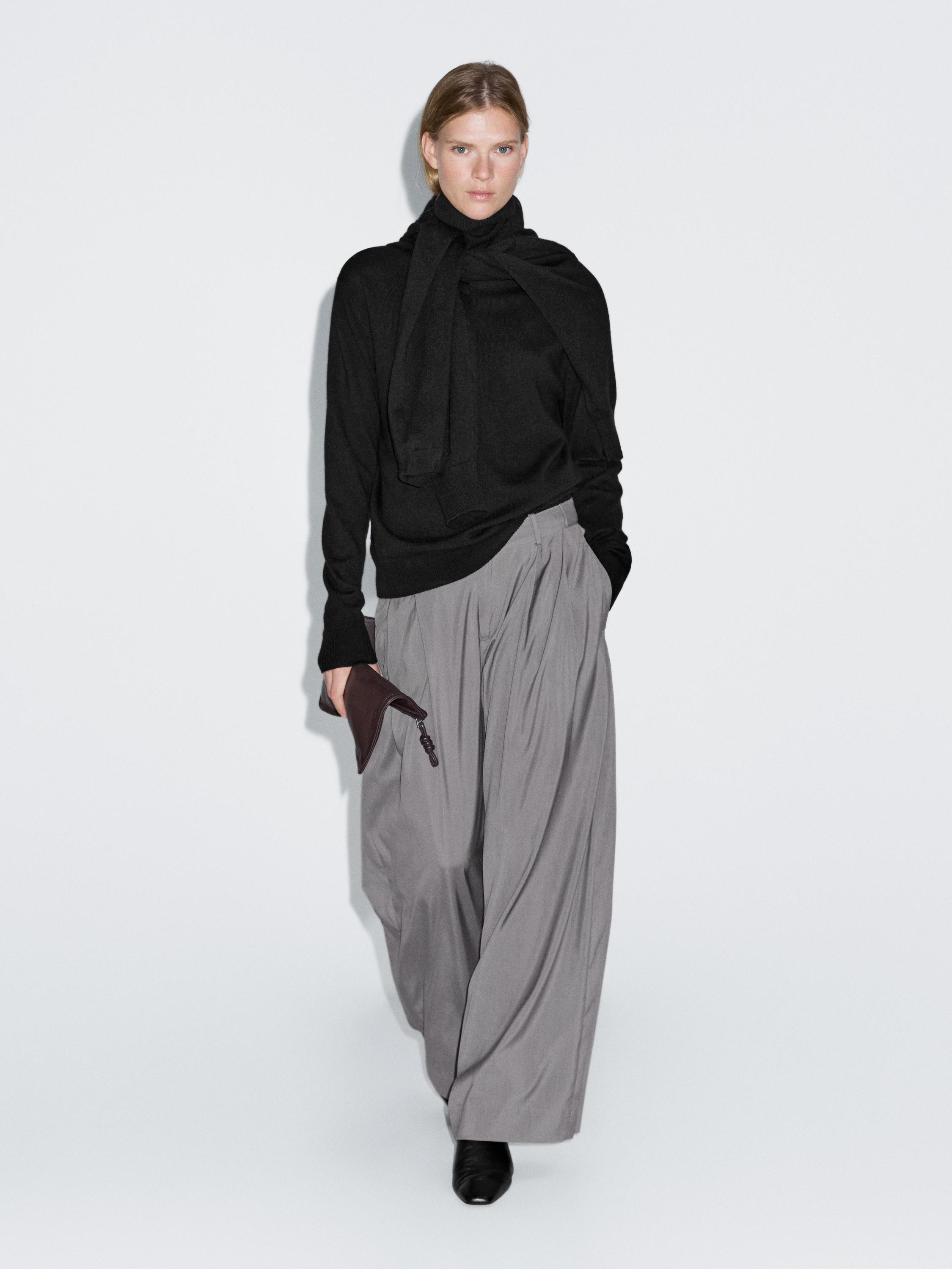 Wool blend knit sweater with high neck | Massimo Dutti US