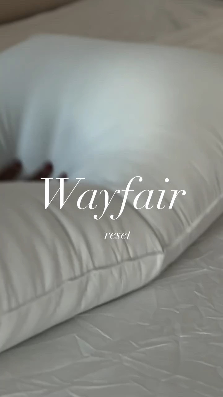 Another look at our bedding reset 🤍 I really do LOVE resetting the bed every season. 
It’s my favorite ritual to sort of usher in the new year. Blues and greens are my go to’s in florals plus stripes along with white linen, a bedding staple. 

Comment SHOP for links to all my favorite @wayfair spring bedding picks.

#wayfair #bedding #bedroominspo #linen