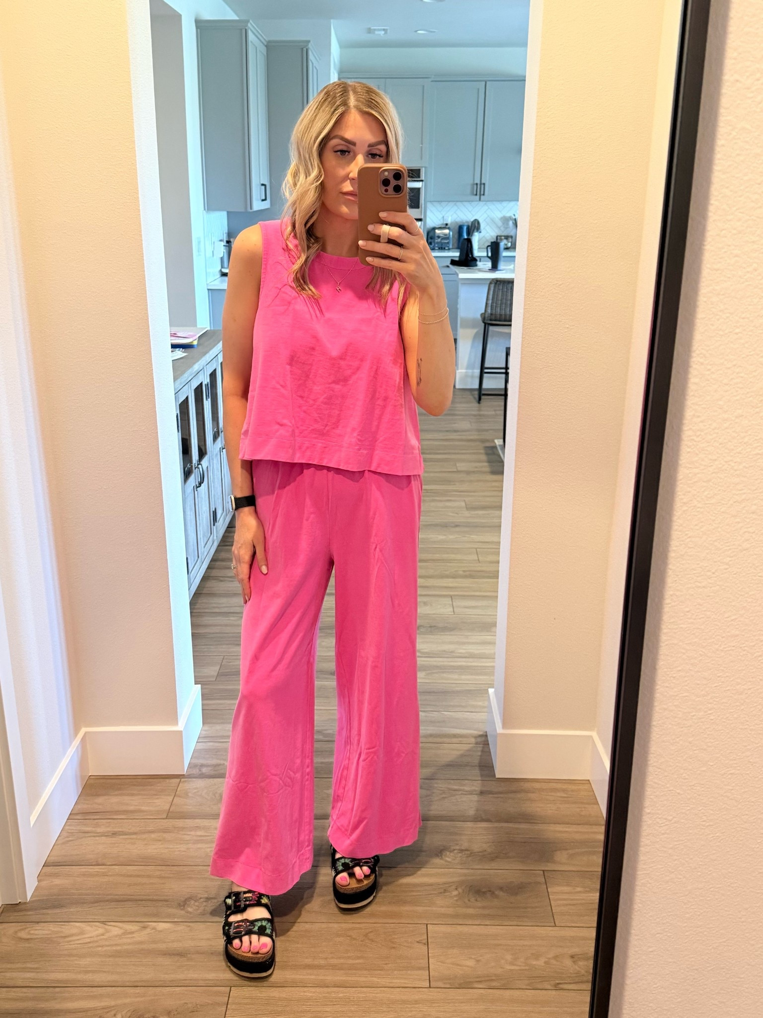 Sunshine season just got sweeter!
Light, breezy, and so on trend. This summer outfit comes in many color options and the sandals are the perfect pair! 
Tap to shop before they’re gone!

Bottoms: size small
Top: size medium
#LTKsummer #budgetfinds #summeroutfit 

#LTKSummerEdit #LTKSaleAlert #LTKFindsUnder50