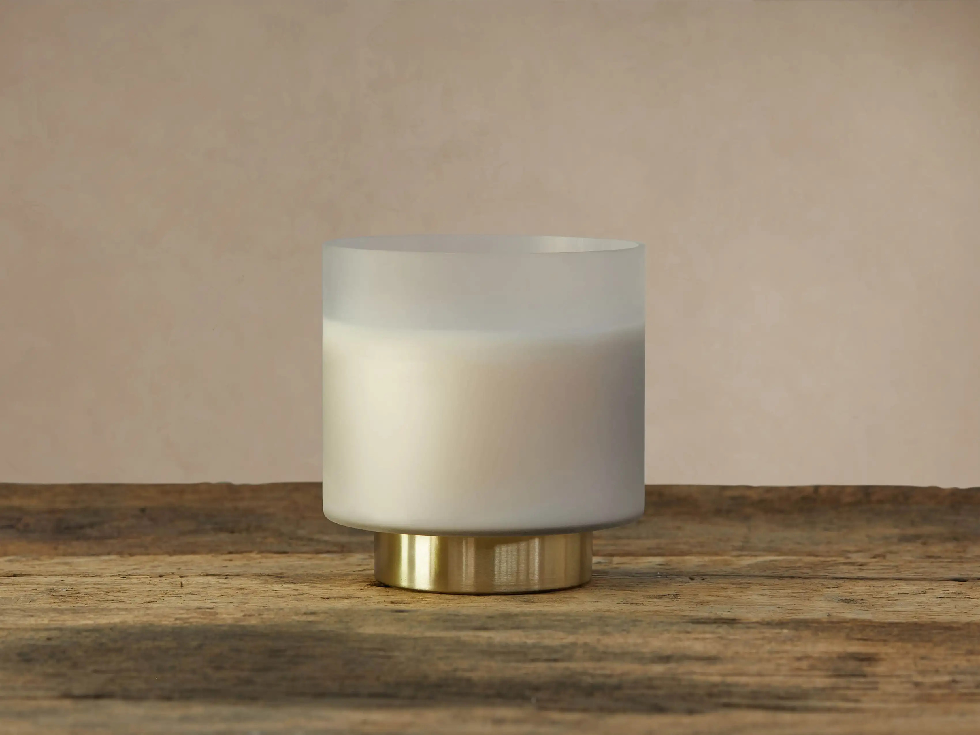 Retreat Tobacco Amber Candle | Arhaus