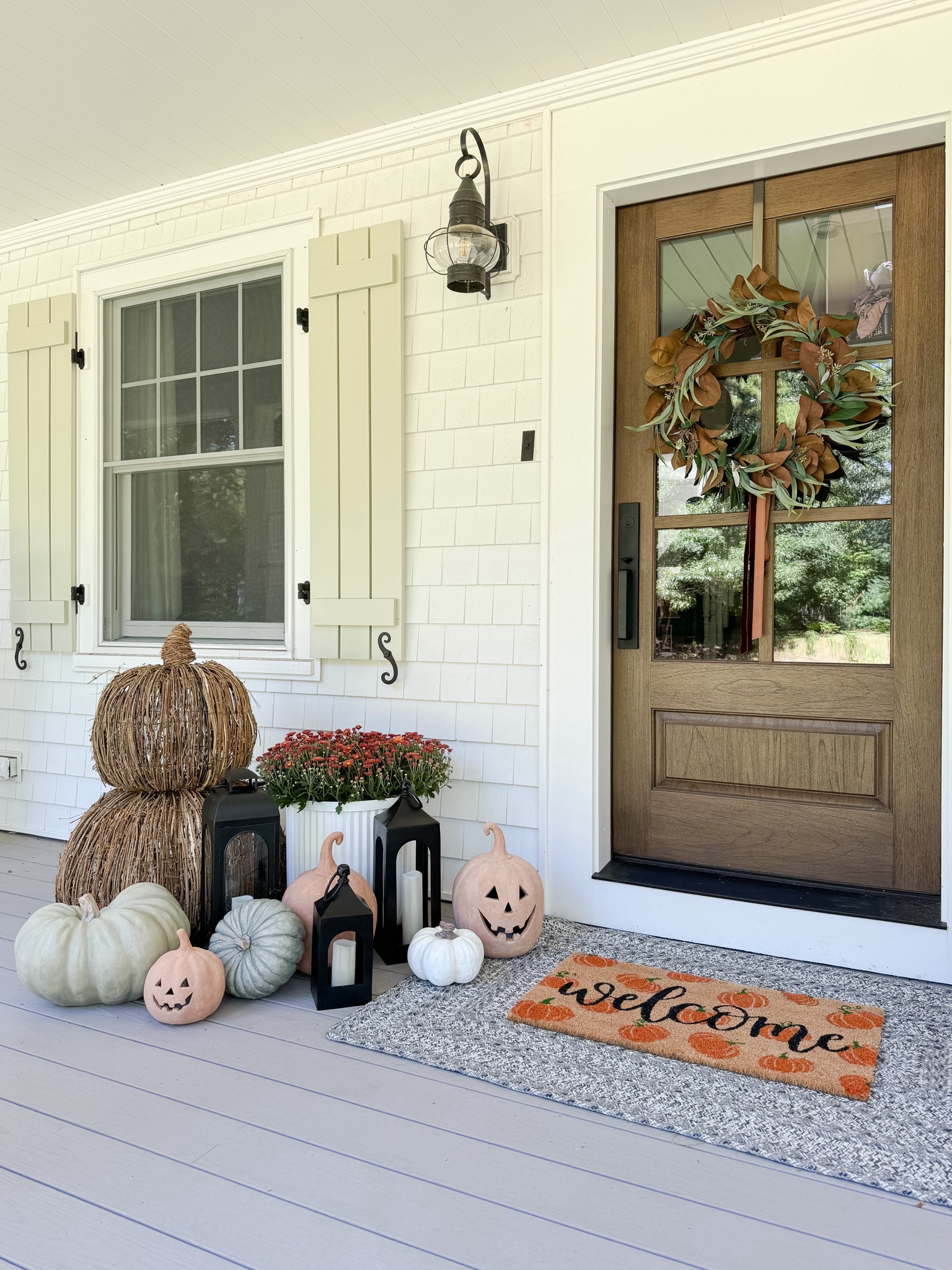 Fall front porch, Halloween decor, fall outdoor, Amazon front porch 

#LTKhome #LTKfindsunder100 #LTKSeasonal