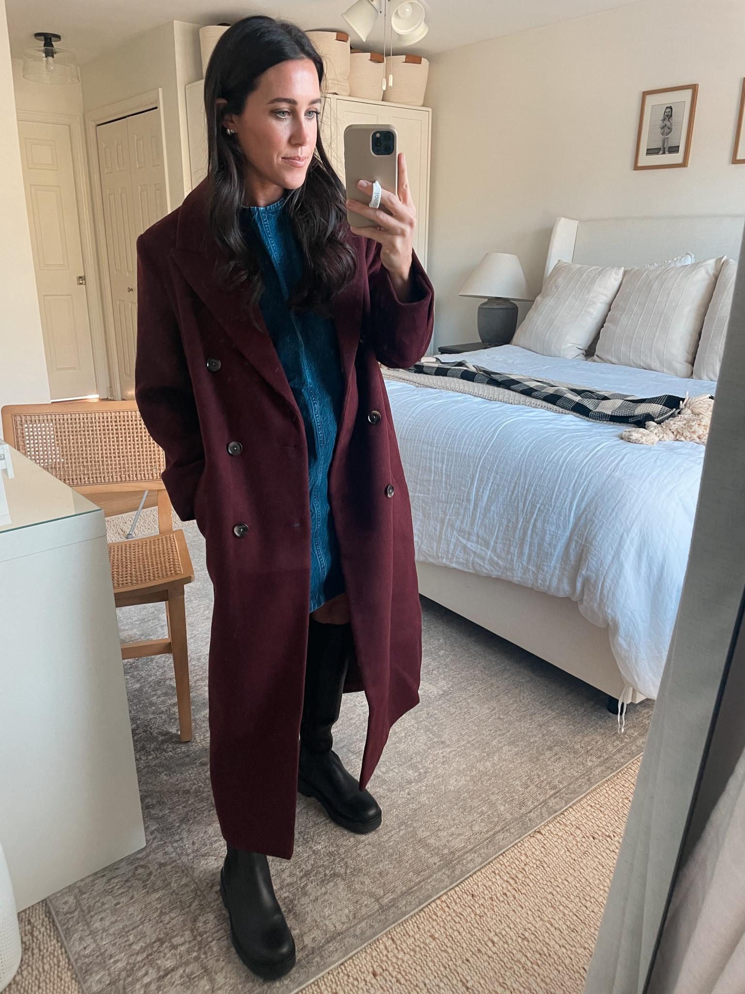 Burgundy Coat - small

#LTKStyleTip #LTKSeasonal