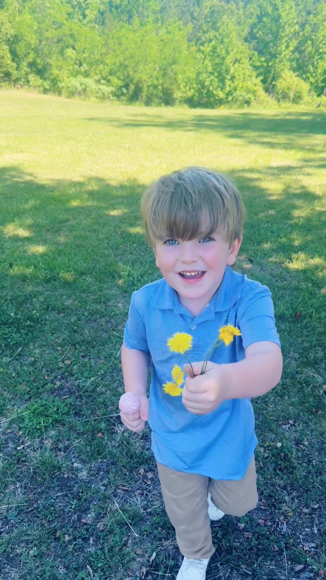File this under memories I want to save forever 🥹 - thank you for my wildflowers 🌼, my sweet firstborn angel!!! 👶🏼🩵
