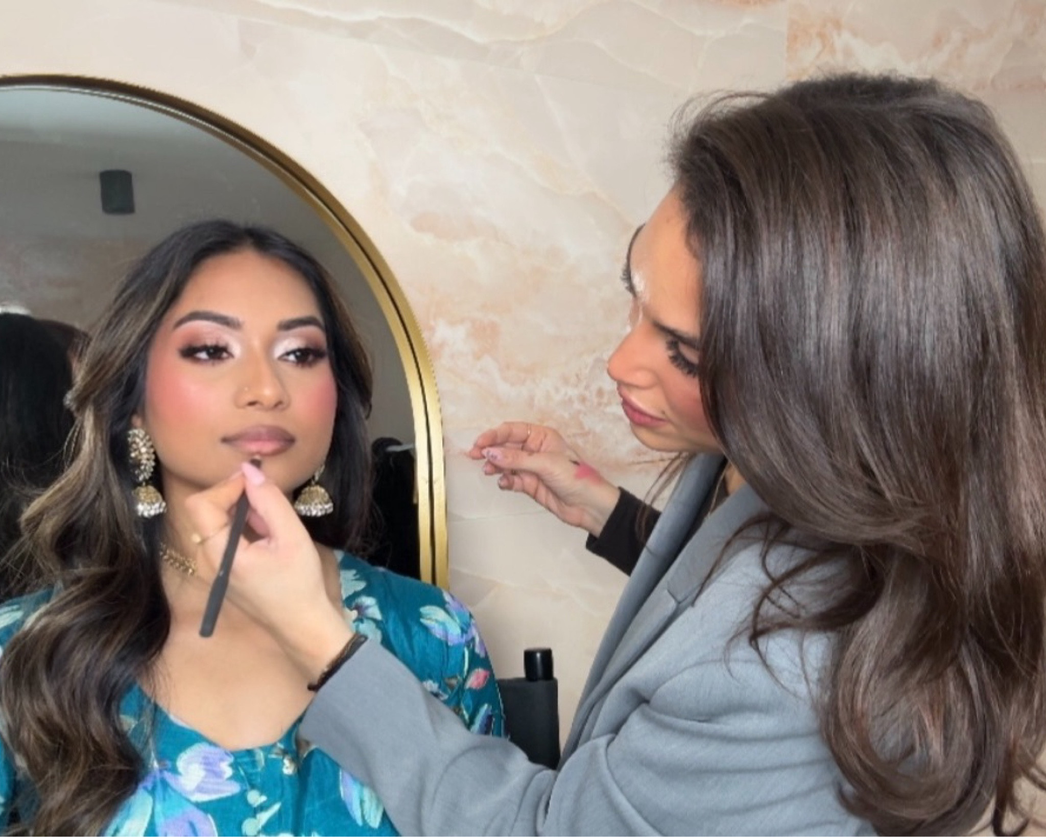 This Makeup look/products 😍 absolutely loved creating this tutorial and we were obsessed with the finished look! 
Full tutorial on my YT- melissasophiamua
Shades- 
Loreal infallible Concealer under brows- Vanilla
Mac paint pot (eye base)- Painterly
Natasha Denona eyeshadow palette- linked
Makeup by Mario palette- master metallics
Rimmel scandal pencil - brown
Nars foundation- Syracuse
Too faced concealers- Golden beige and Toffee (toffee was contour shade also)
Rare beauty blush- Happy
Hourglass ambient light palette to highlight
Charlotte tilbury setting powder- 02
Huda baking powder- cherry blossom
Ysl bronzer- 04
Dior blusher- 001 pink
Mac lip pencil- Cork
Rare beauty blush was used on lips! Same shade as cheeks.
Kvd tattoo eyeliner
Lashes are linked on YT
Fenty beauty setting spray


#LTKbeauty