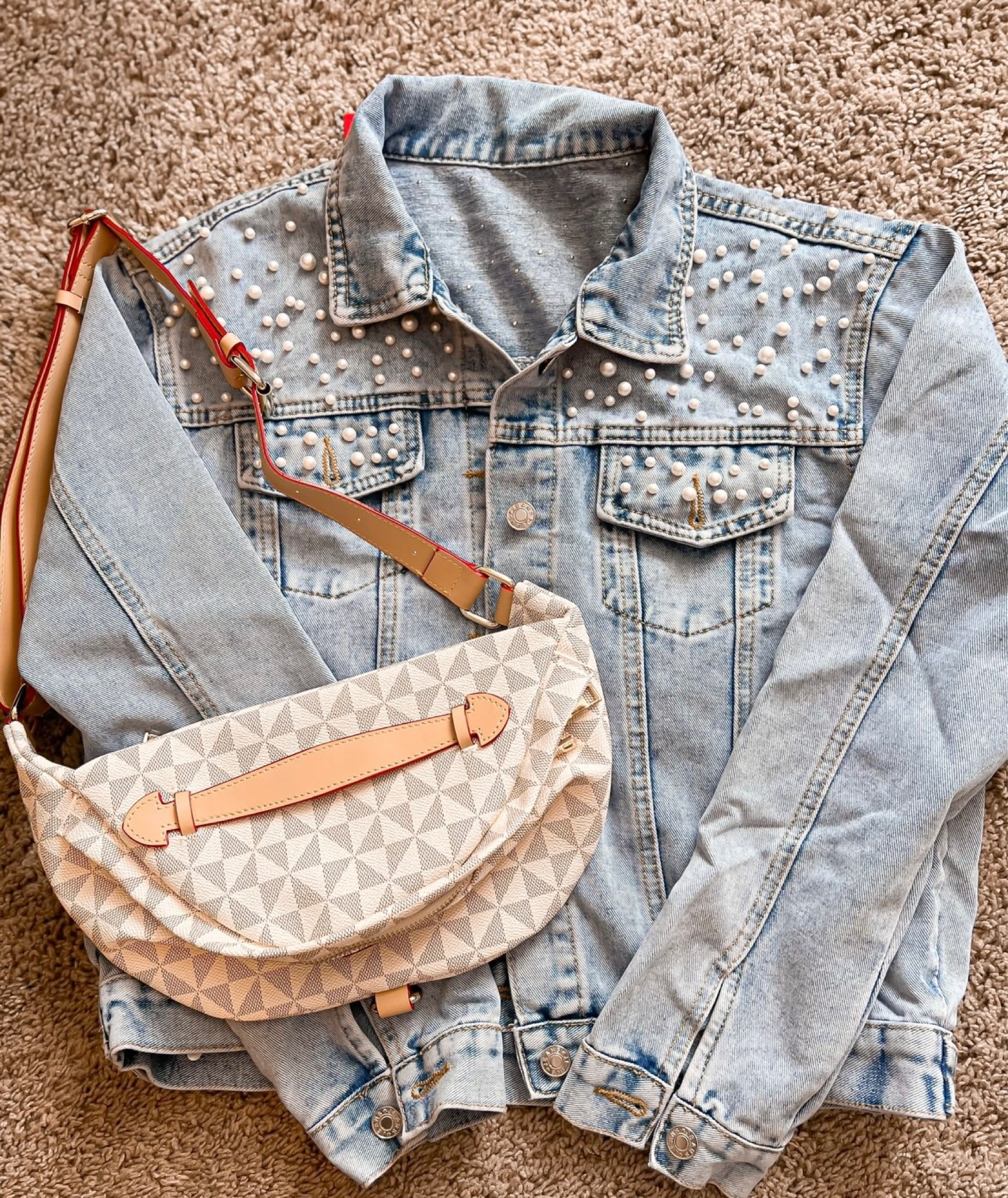 Amazon big deal days 💙

Amazon fashion, amazon prime day, denim jacket , jean jacket , Pearl denim jacket , checkered belt bag, sling bag, amazon purse , amazon gift guide , amazon prime , Womens gift guide 

#LTKGiftGuide #LTKxPrime #LTKfindsunder50