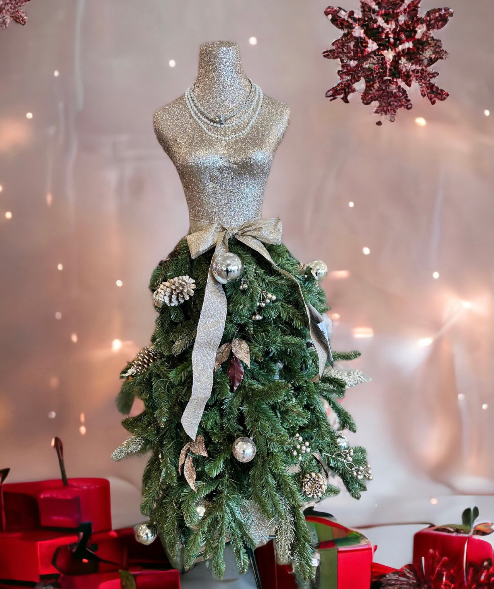 You all loves my original tree so much last year that I though I would find some similar options for you today! 

#LTKhome #LTKHoliday #LTKSeasonal