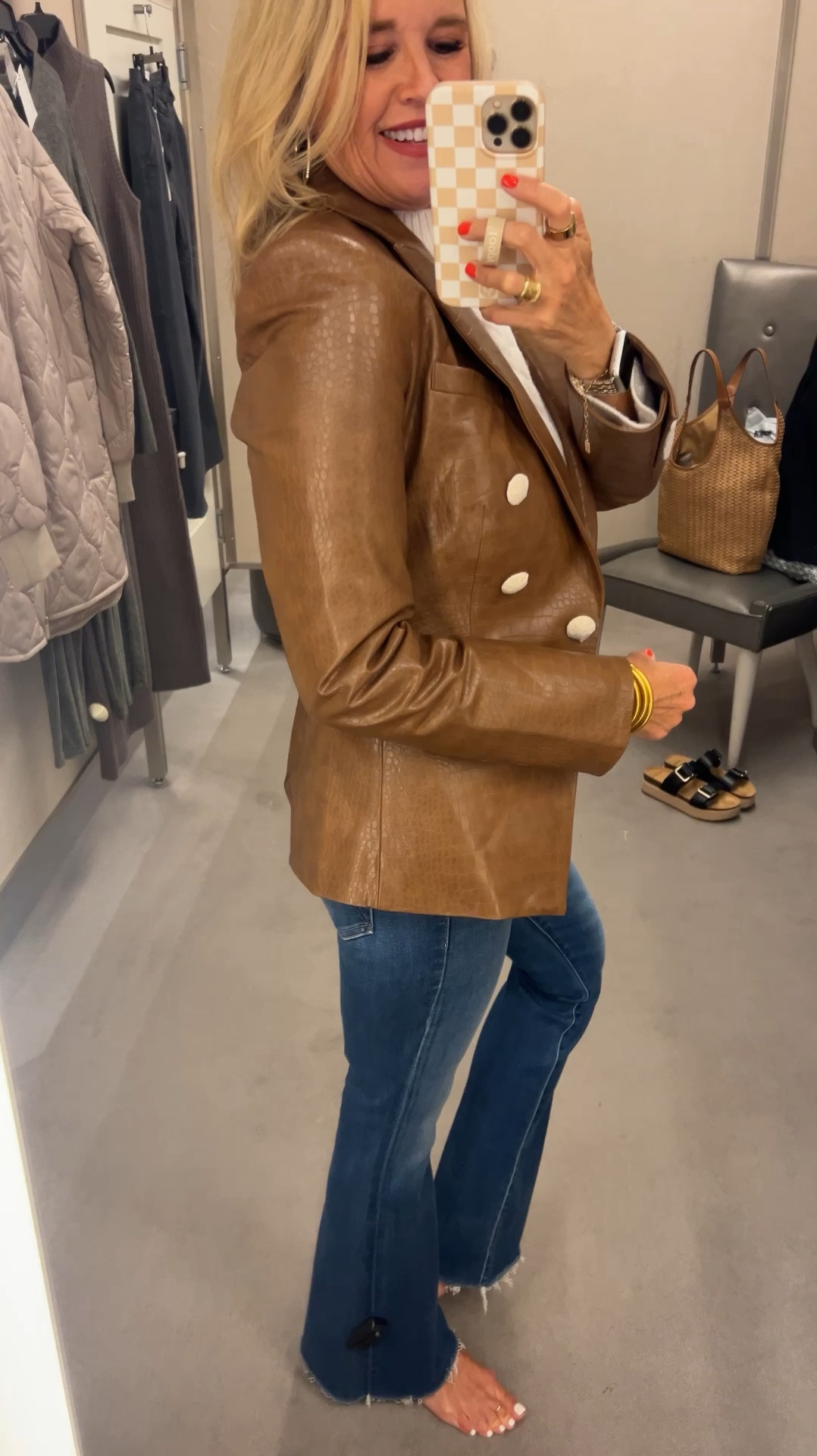 Nordstrom sale

Try on
Everything I tried on and think is worth grabbing on deep discounts

#LTKSaleAlert #LTKStyleTip #LTKxNSale