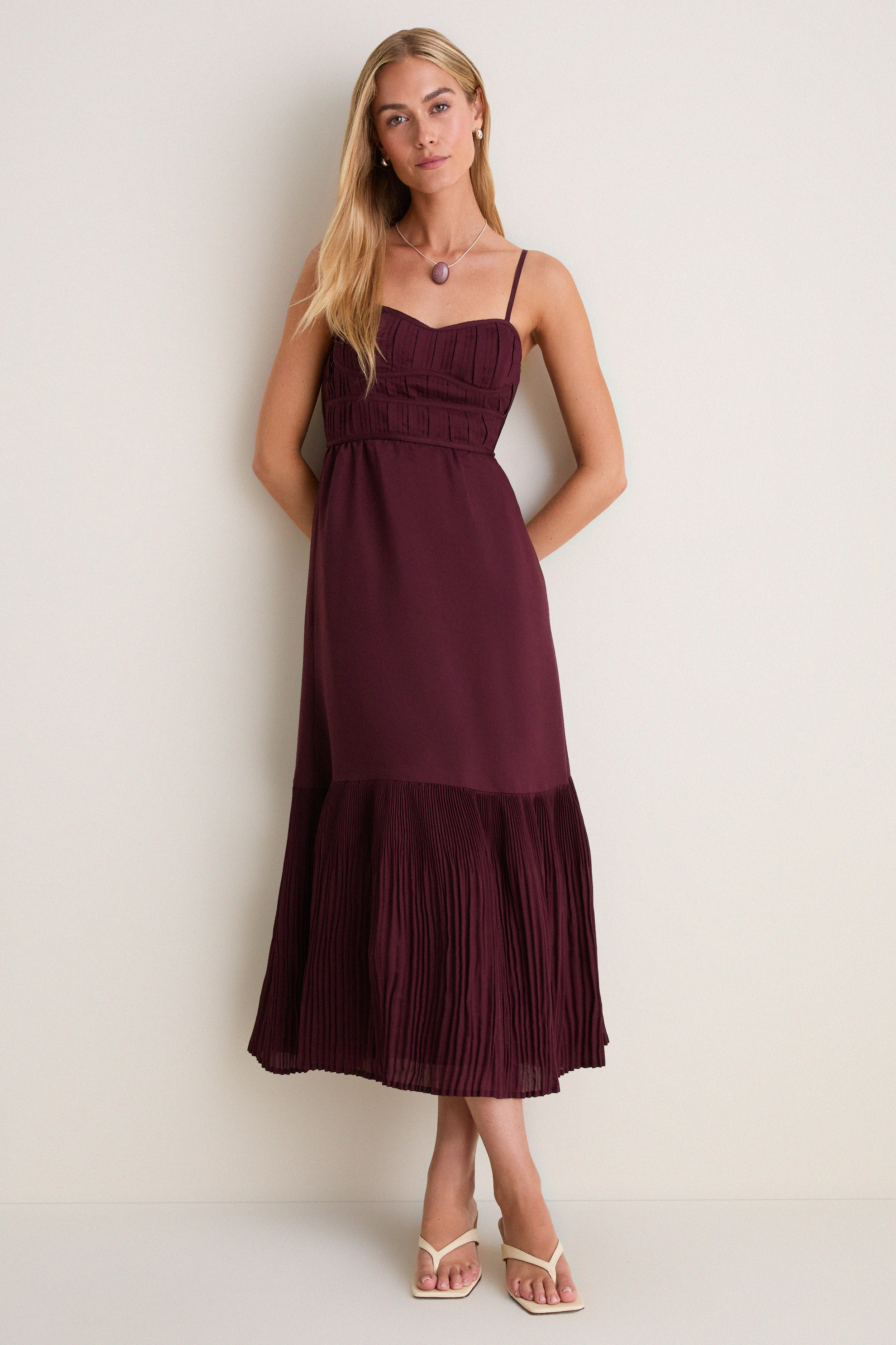 Wine Pleated Sleeveless Midi Dress | Tuckernuck (US)