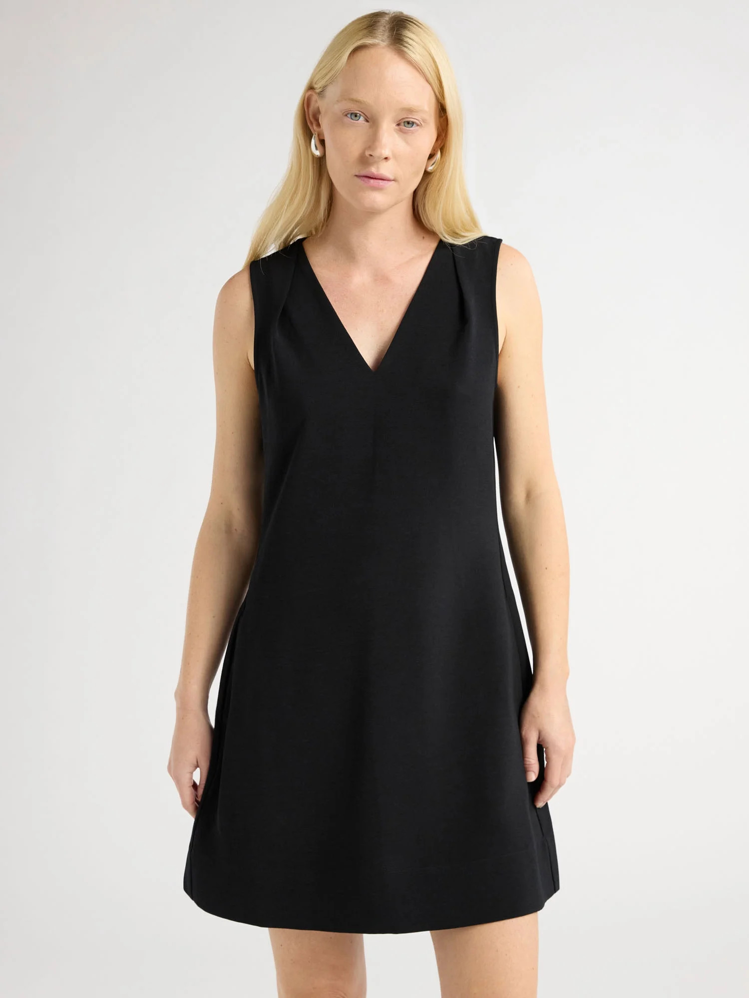 Scoop Women’s and Women's Plus Sleeveless V-Neck Dress, Sizes XS-4X | Walmart (US)