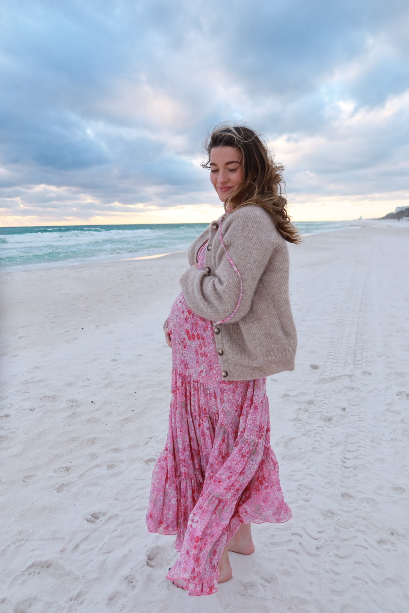 My favorite cardigan I’ve been wearing on repeat! & the dress is old free people— but linked similar! 

#LTKmomlife #LTKootd #LTKBump