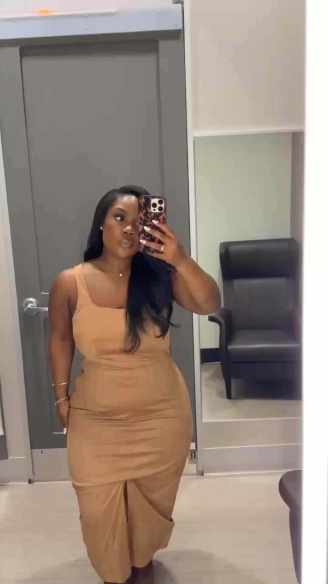 Found this suede dress while shopping and it’s on clearance for $20 🤎 

Dress fits a little snug but has stretch on the back! The slit in the front is a perfect touch!

#LTKPetite #LTKMidsize #LTKSaleAlert