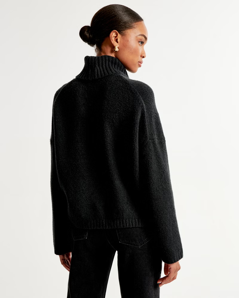Wedge Turtleneck Sweater | Abercrombie & Fitch (US)