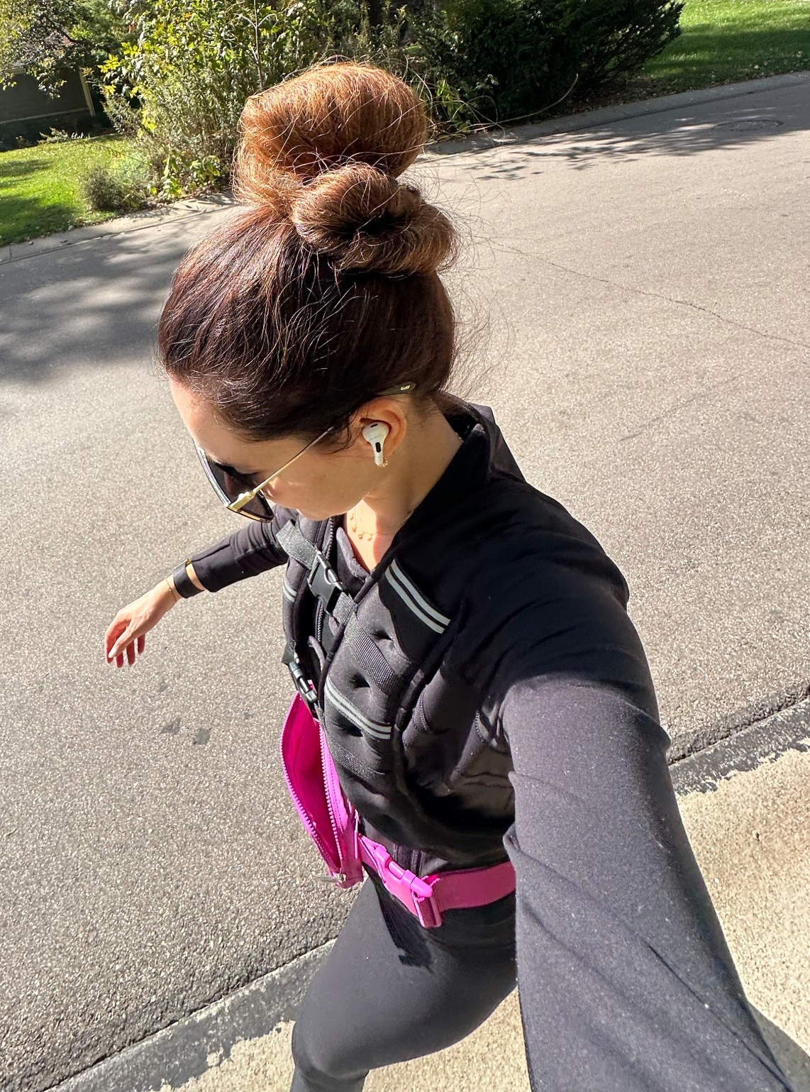 10/17 walk ootd
Activewear

Amazon weighted vest
Lululemon define nulu jacket (size 8 for me)
Lululemon super high rise leggings (size 6 for me)
Lululemon belt bag
Apple AirPod Pro 2
Gimme Beauty hair ties 


#LTKActive