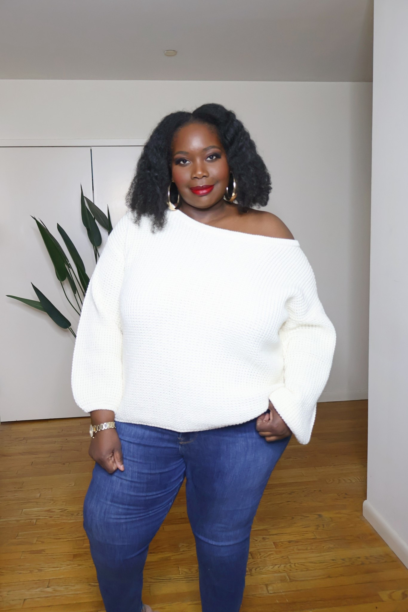 Found the cutest oversized sweater that falls off the shoulder. It’s perfect for a spring outfit. Wearing sir 22/24

#LTKPlusSize #LTKMidsize #LTKOver40