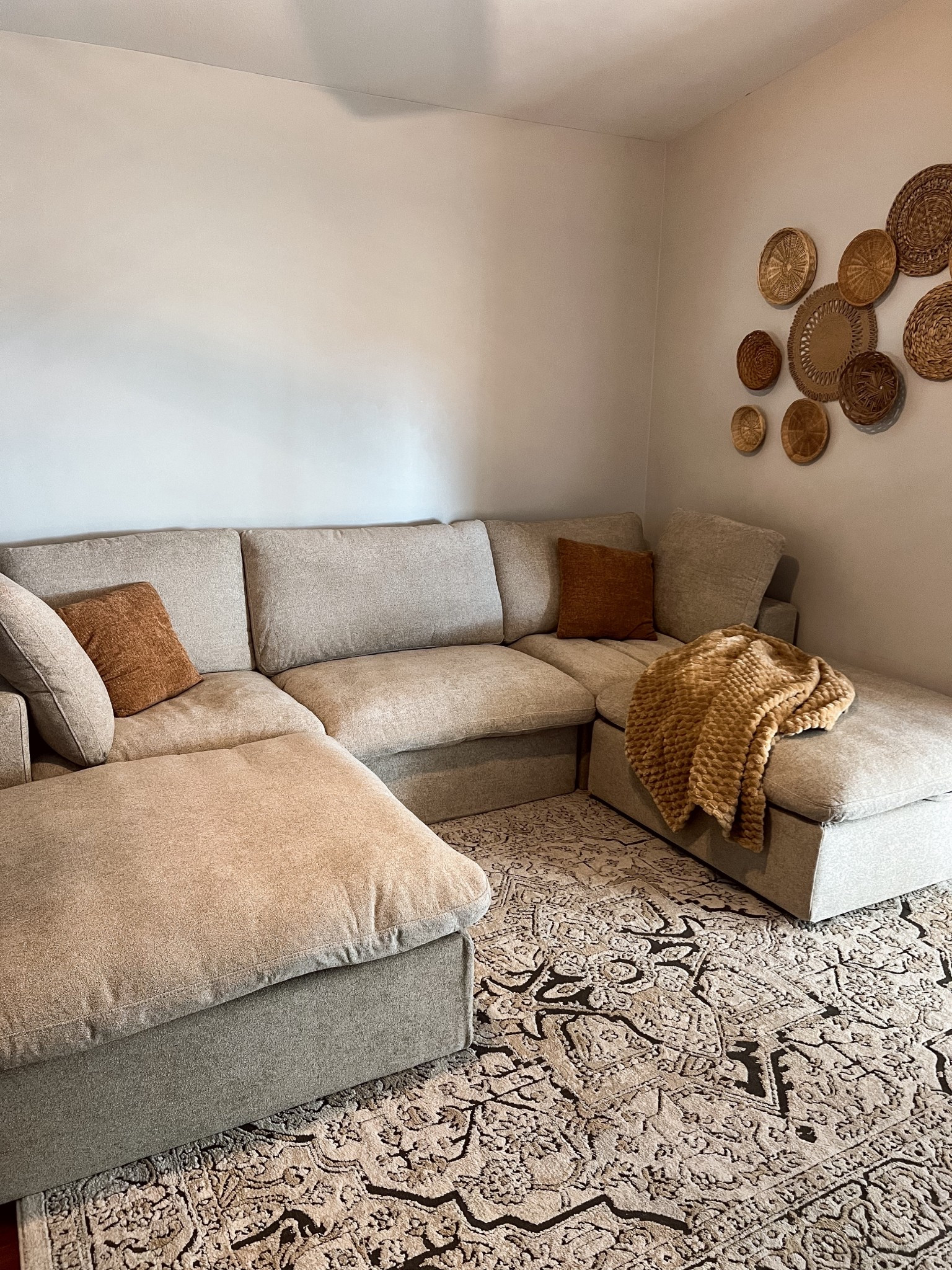 I’m obsessed with our new couch! ☁️🤎 

#LTKHome #LTKFamily