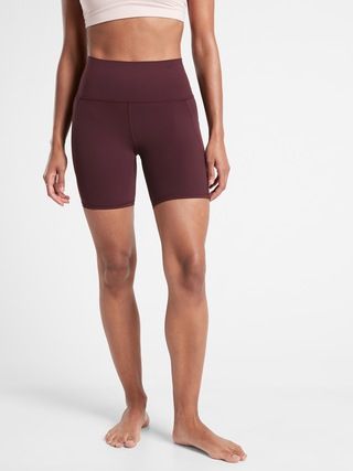 Salutation Stash Pocket II 7" Short | Athleta