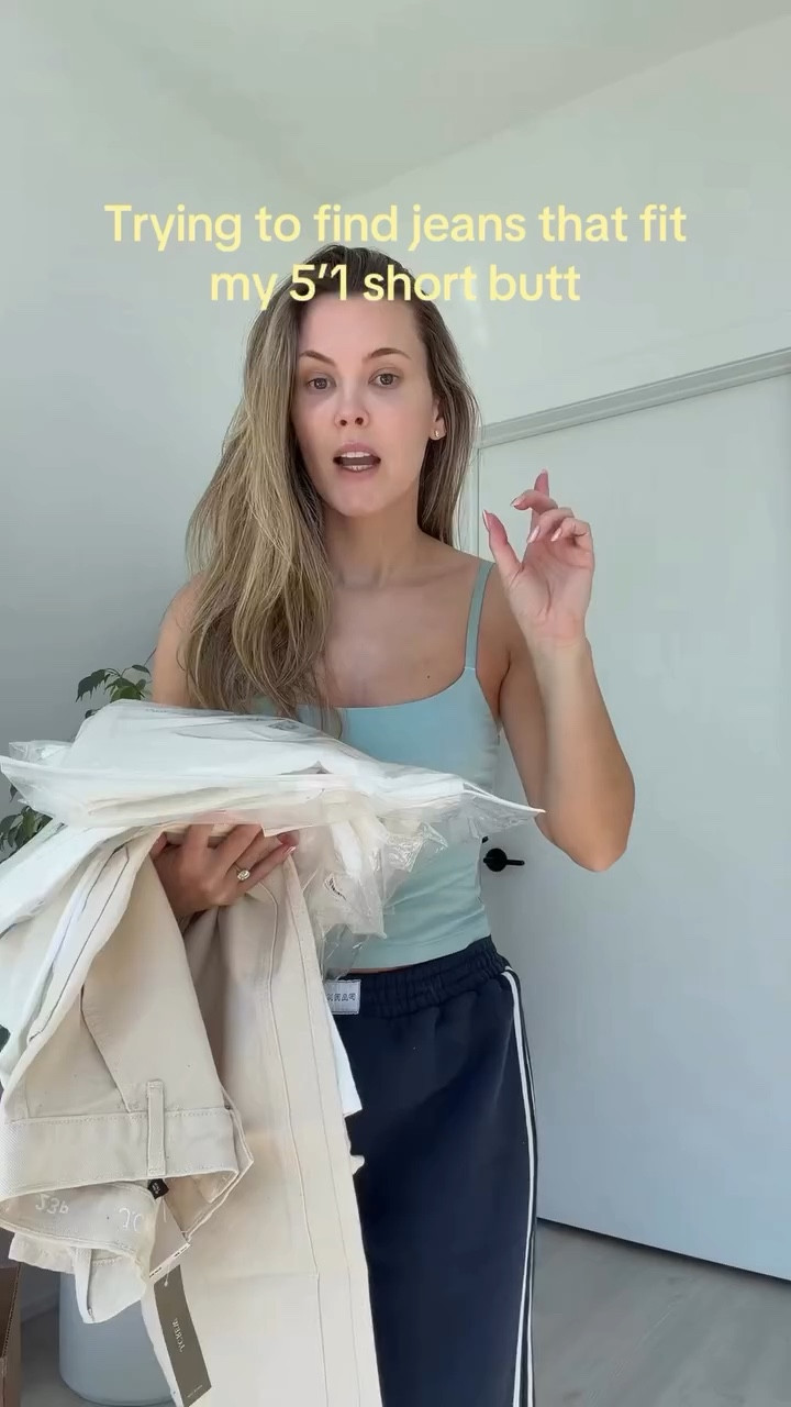 Some boots on the ground journalism for all my short queens out there 

#petitefashion #petitejeans #whitejeans #springoutfit