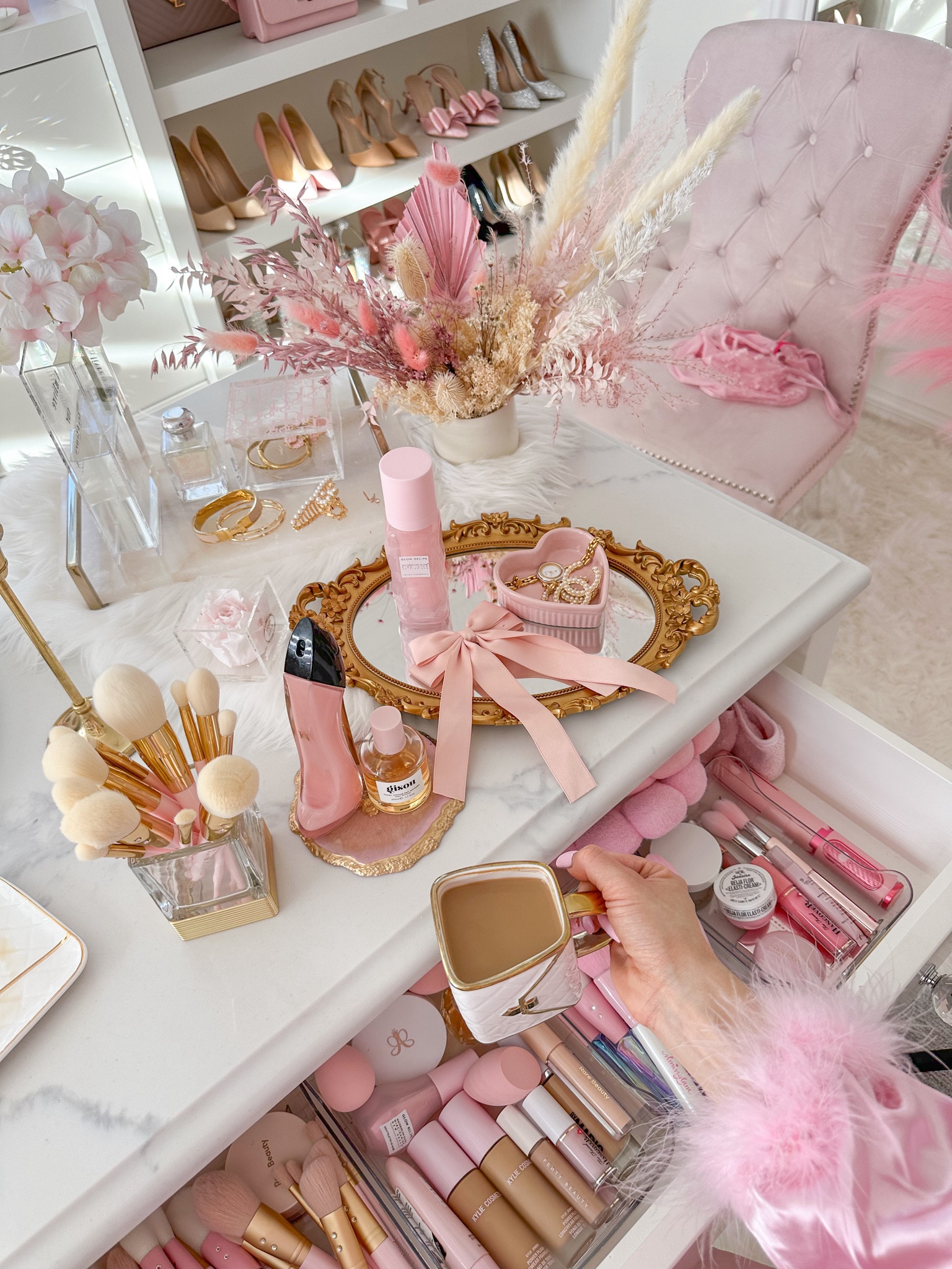 Pretty mornings 🎀💝

#LTKfindsunder100 #LTKhome #LTKSeasonal