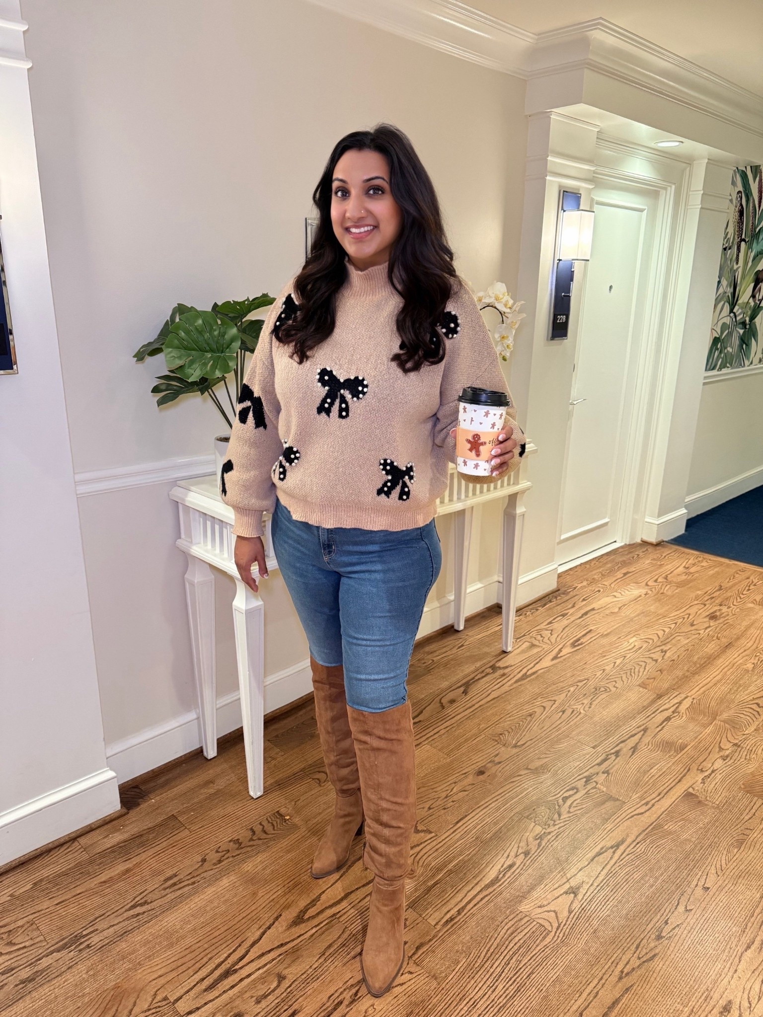 Cozy sweater + my go-to boots = an easy everyday outfit 🤍 

#LTKootd #LTKFindsUnder100 #LTKSeasonal