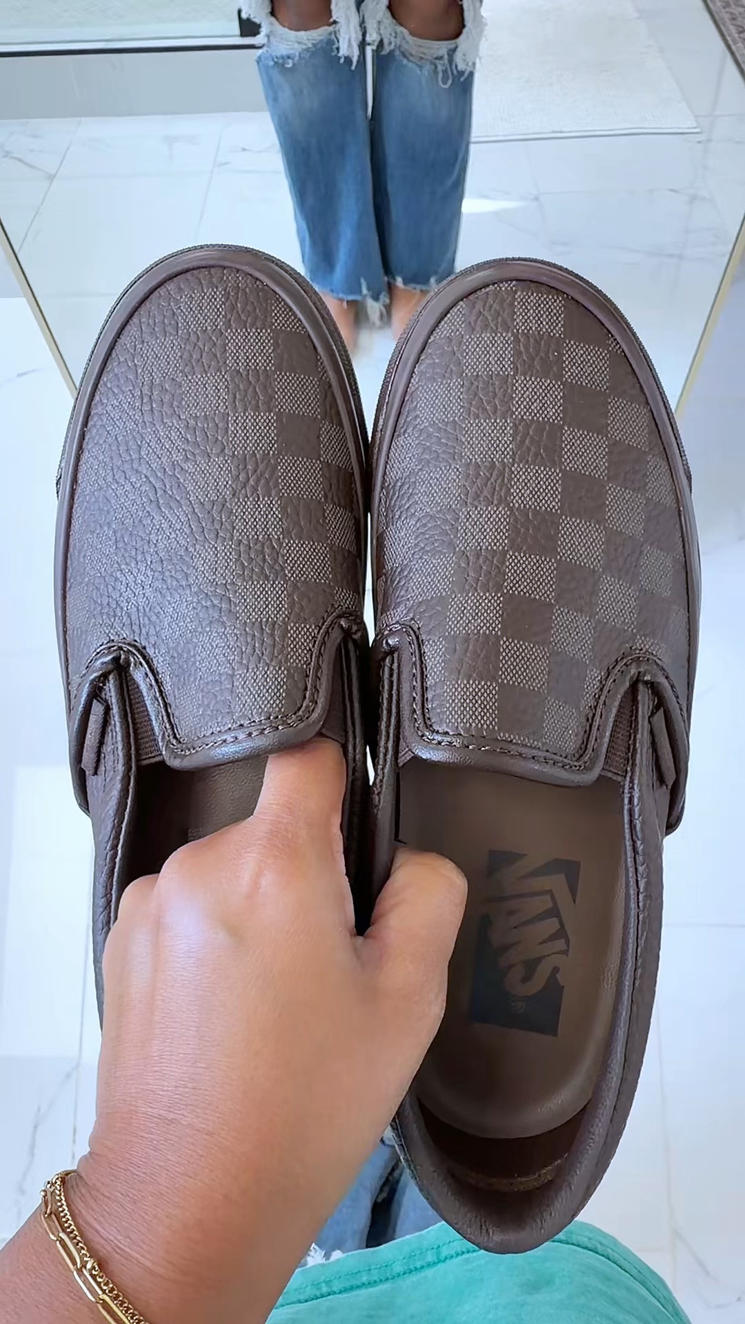 New Leather Checkerboard VANS! 

#vans #vansshoes #sliponshoes